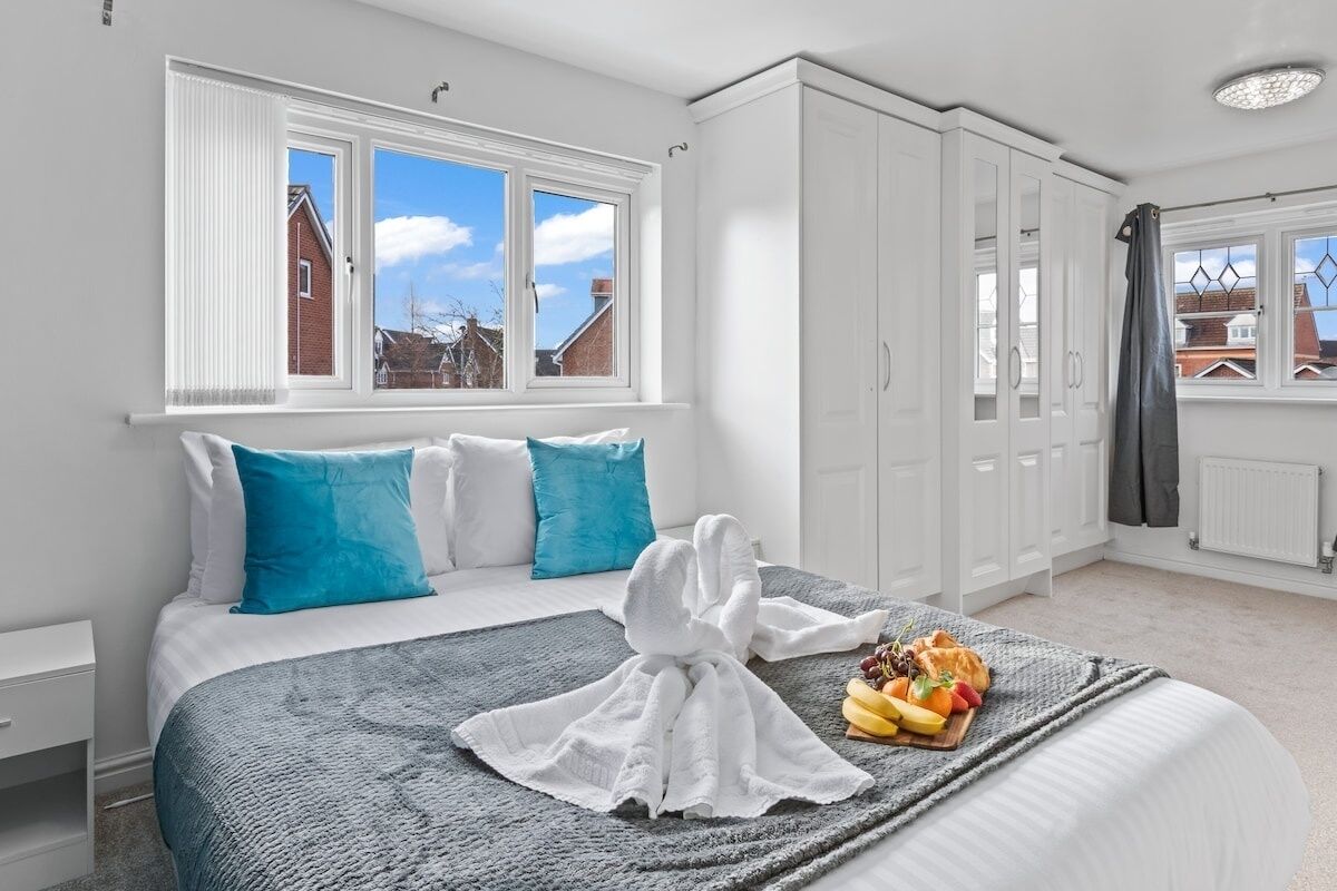 4 dormitorios, Internet, ropa de cama