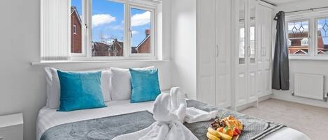 4 dormitorios, Internet, ropa de cama