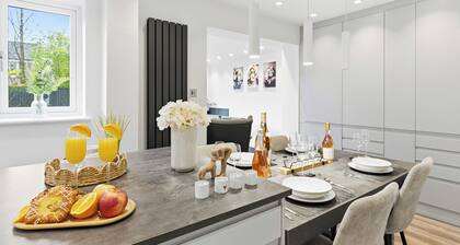 Ivy House 5BR - Perfect for Contractors & Long Stays