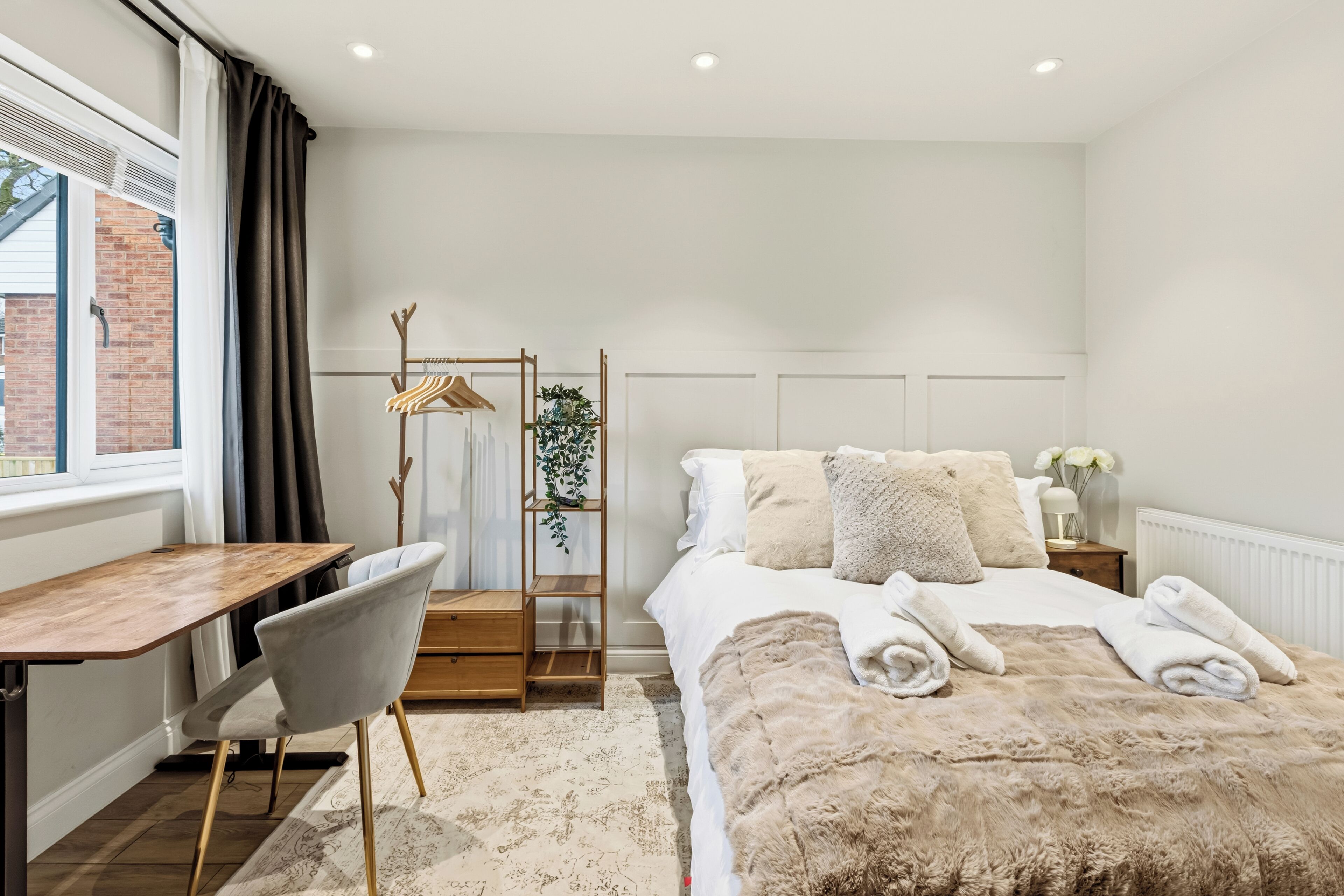5 habitaciones, tabla de planchar con plancha y wifi gratis 