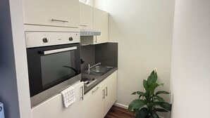 Unclassified image, 3 of 30, button - Fewo Fibi - Central city apartment - 2 bedrooms - 4 beds - kitchen (Bamberg)