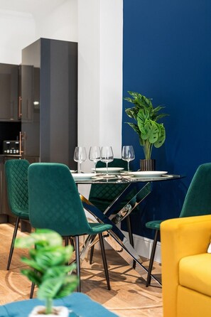 Dining - Central Brighton Apartment Sleeps 6 Ground Floor (Brighton and Hove)