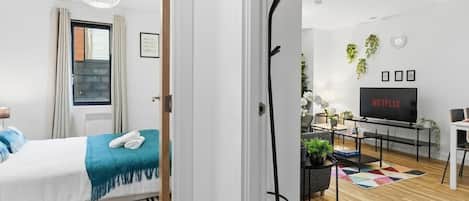 2 Schlafzimmer, Bügeleisen/Bügelbrett, Internetzugang, Bettwäsche