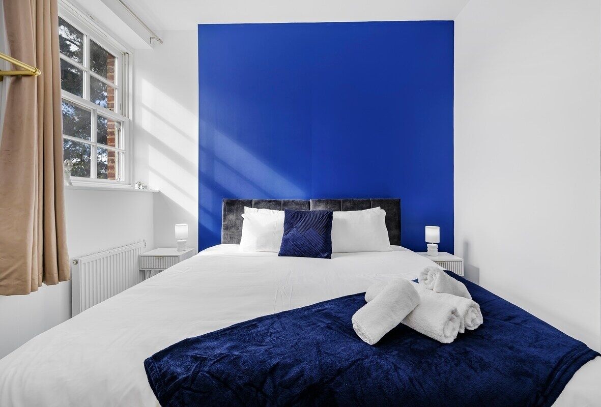 3 bedrooms, iron/ironing board, Internet, bed sheets