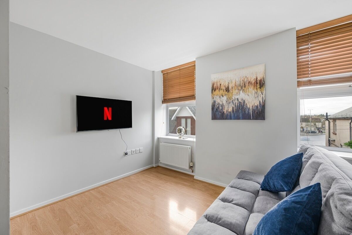 Chelmsford City Flat I Secure Parking I Sleeps 4 - Chelmsford