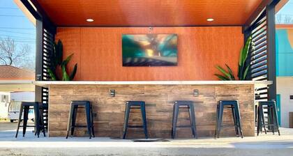 Boutique Hotel - 2 Bedroom Suite with Kitchen