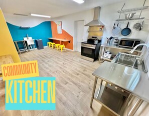 Microwave, oven, stovetop, coffee/tea maker