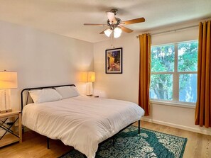 Iron/ironing board, WiFi