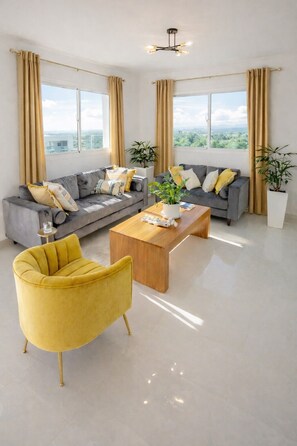 Living area - Santiago-Tu Espacio Perfecto con Vista y Comodidad (Sabaneta las palomas)