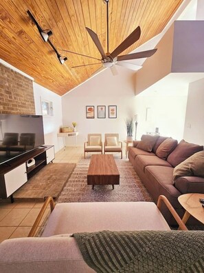 Nicht klassifiziertes Bild, 2 von 47, Schaltfläche