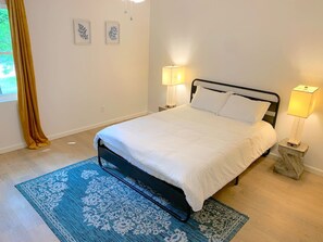 Iron/ironing board, WiFi