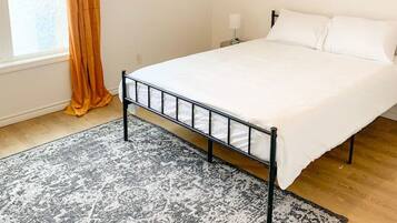 Iron/ironing board, WiFi