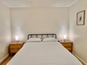 Bügeleisen/Bügelbrett, WLAN, Bettwäsche