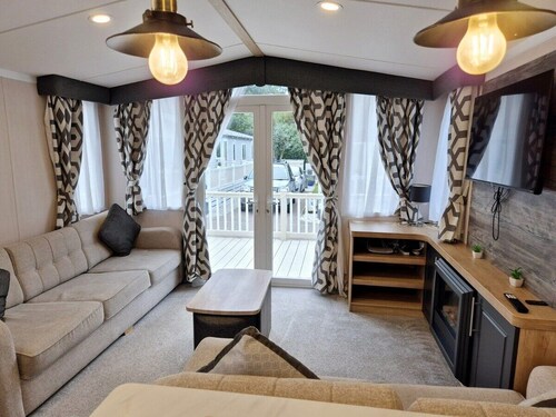 Birchington Vale - Lewabbie 3 Bedroom sleeps 8