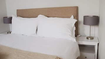 2 soverom, strykejern/-brett, internettilgang og sengetøy