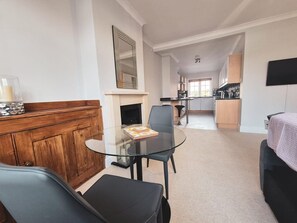 Imagen sin descripción, 4 de 113, botón