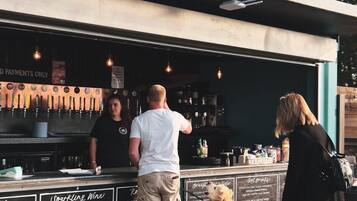 Bar (ter plaatse)