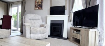 The Helmsley Lodge - Alberta Holiday Park