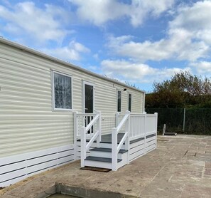 Exterior - Luxury Seasalter Caravan (Whitstable)
