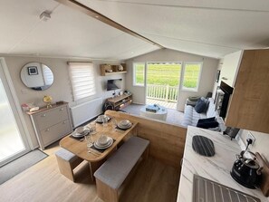 TV - The Whitstable Healing Spot (Whitstable)