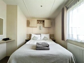 2 soveværelser, internetforbindelse