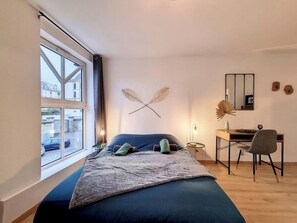 1 slaapkamer, een strijkplank/strijkijzer, reisbedje, wifi