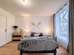 1 bedroom, iron/ironing board, WiFi, bed sheets - Capucine : élégance et confort (Rouen)