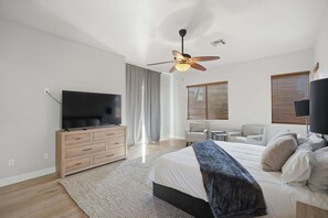 Unclassified image, 4 of 35, button - 4 bedroom 2 bath home with pool, wi-fi, laundry (Mesa)