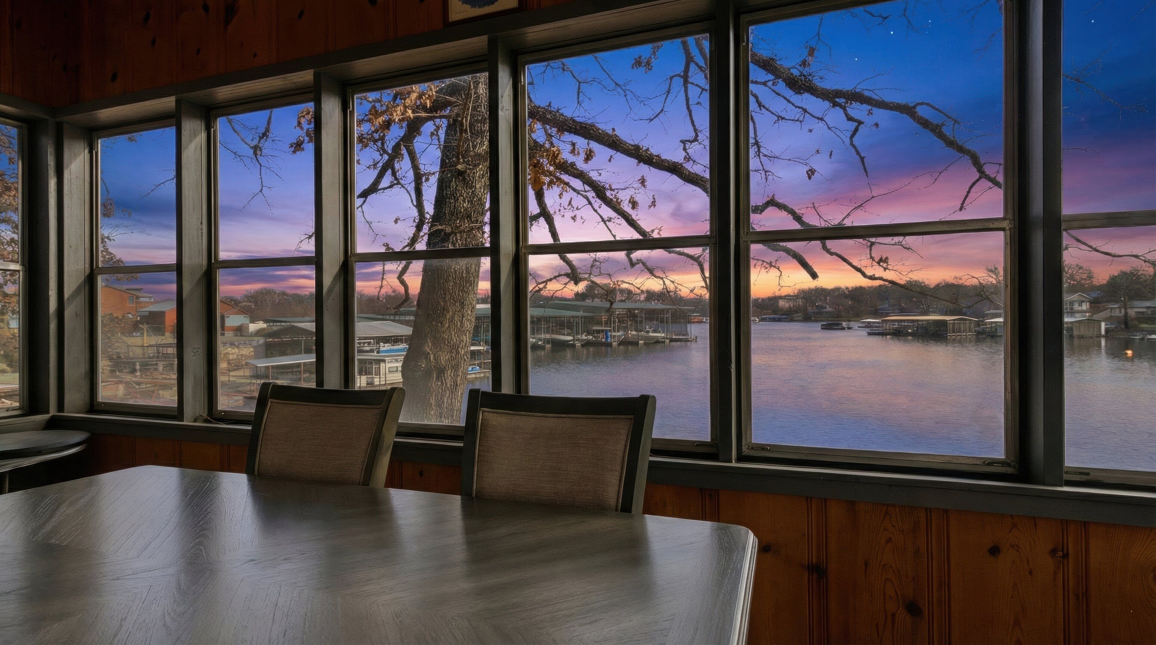 Nhà, 1 giường cỡ king và sofa giường, sân hiên (Little Smokey Cabin)