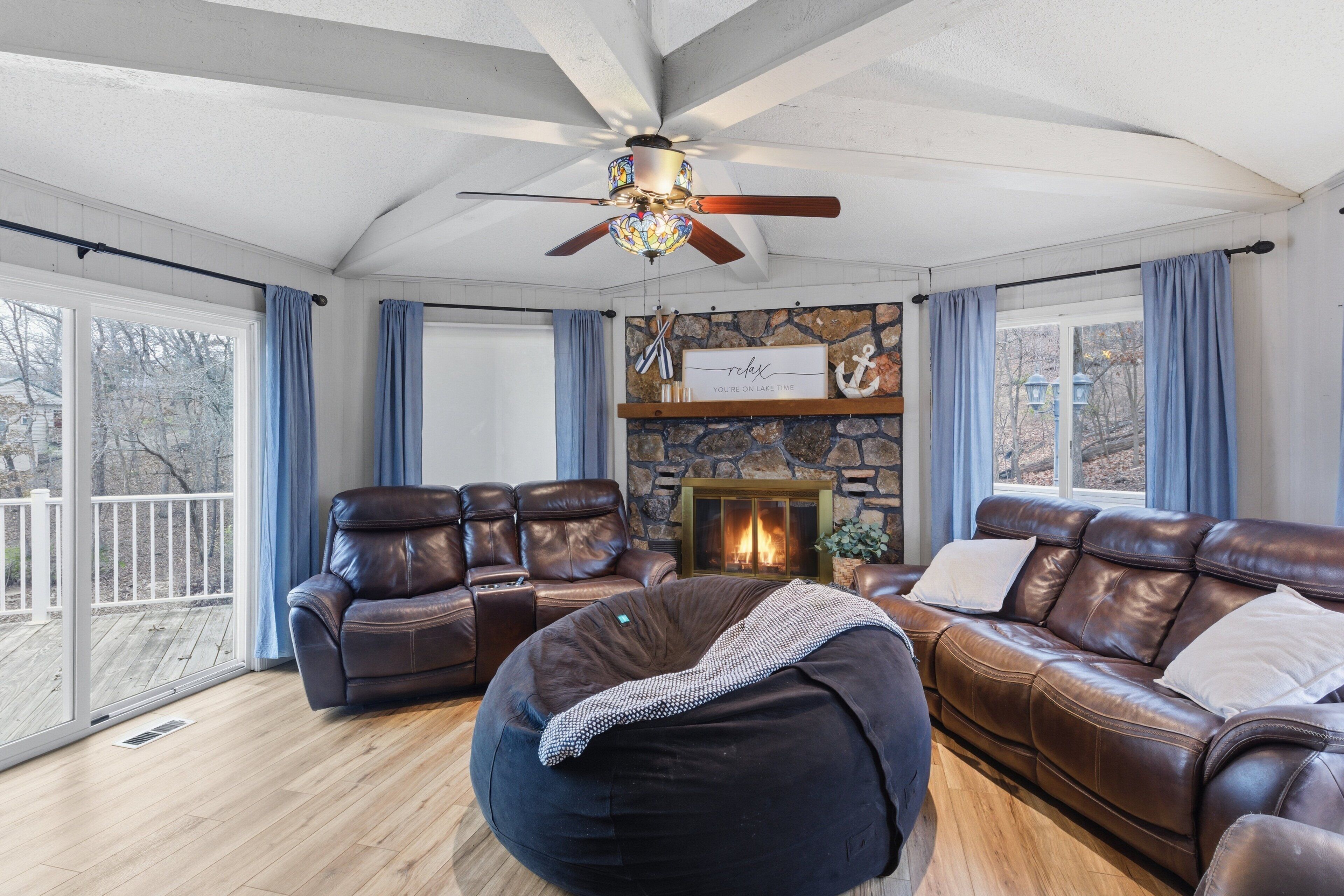 House, Multiple Beds, Patio (Scenic Oasis) | Living room