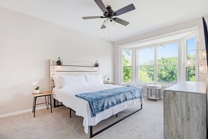 House, Multiple Beds, Patio (Paradise Lookout) | 6 bedrooms, individually decorated, individually furnished, bed sheets - Sleeps 30! Decks, Docks & Lake Life! (Sunrise Beach)