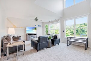 Casa, varias camas, patio (Paradise Lookout) | Zona de estar