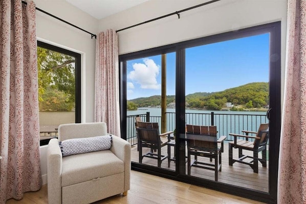 Interior - Modern Lakefront Escape The Twelve (Camdenton)