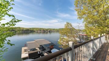 House, Multiple Beds, Hot Tub (Ozark Getaway) | Terrace/patio