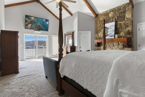 5 bedrooms, individually decorated, individually furnished, bed sheets - Lakefront Home w/ Private Dock, Slip, Kayaks & Paddleboards at the 7mm (Gravois Mills)