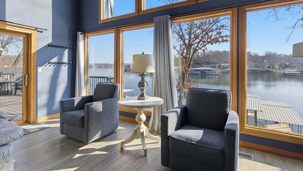Hus, flere senger, terrasse (Highline Hideaway) | 3 soverom, individuelt dekorert, individuelt innredet og sengetøy