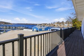 House, Berbilang Katil, Patio (Runabout Retreat) | Pemandangan dari bilik