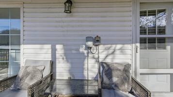 Ferienhaus, Mehrere Betten, Terrasse (Runabout Retreat) | Balkon