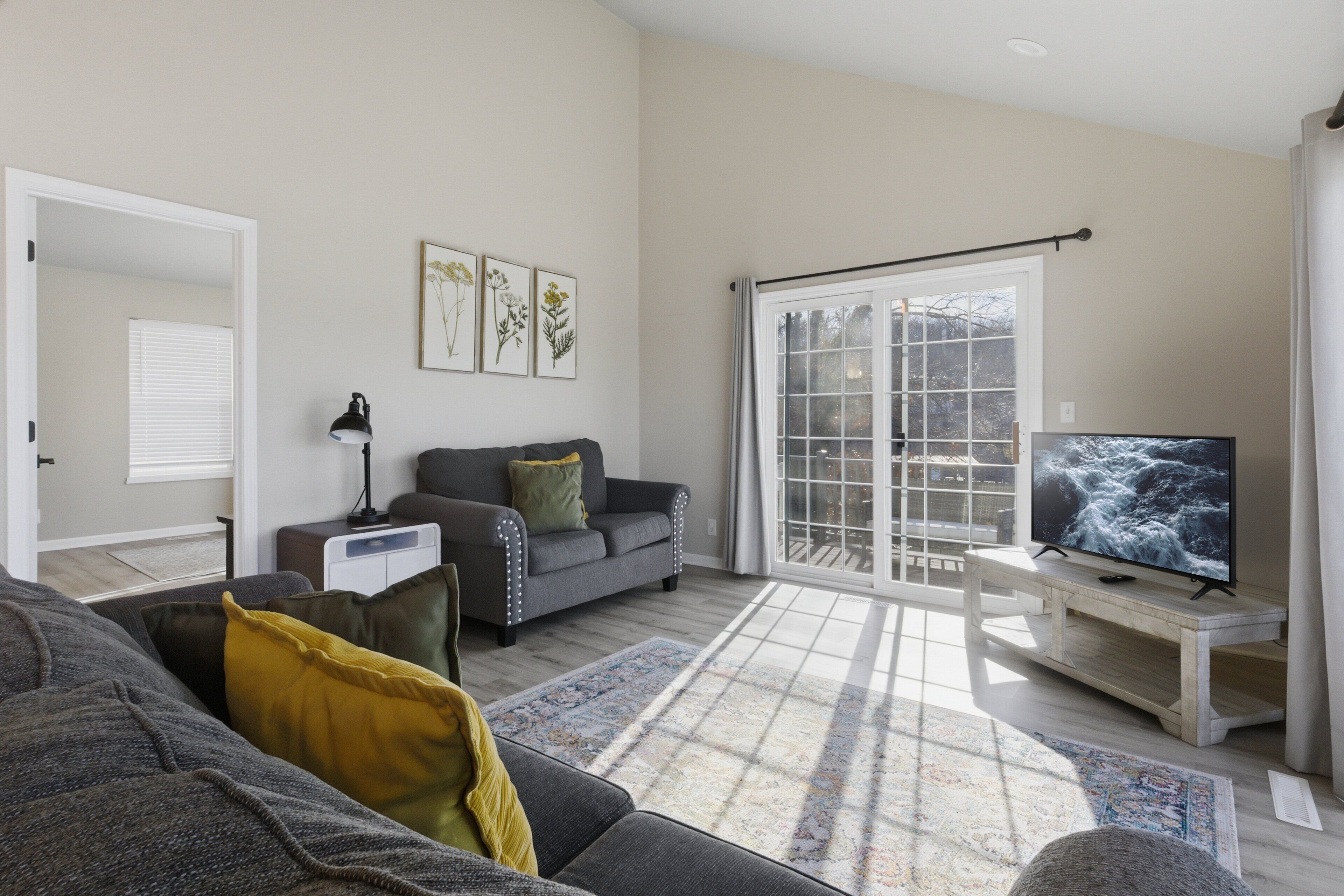 Hus, flere senger, terrasse (Runabout Retreat) | Oppholdsområde