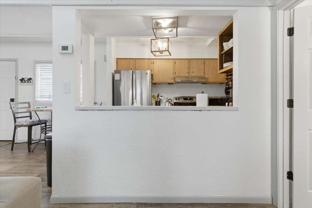 Ferienhaus, Mehrere Betten, Poolzugang, Gartenblick (Hopetown Hideaway) | Eigene Küche