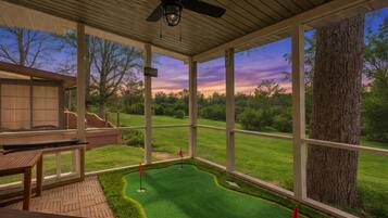 House, Multiple Beds, Pool Access, Garden View (Hopetown Hideaway) | Fan