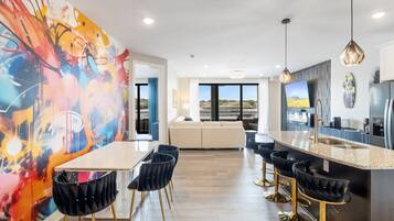 Condo, Multiple Beds, Pool Access, City View (Off the Hook at Topsider)