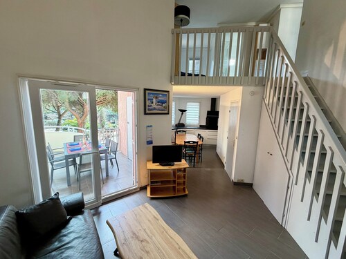 Bright Duplex in Cavalière – Steps from the Beach