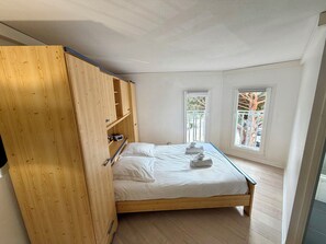 3 habitaciones, tabla de planchar con plancha y wifi 