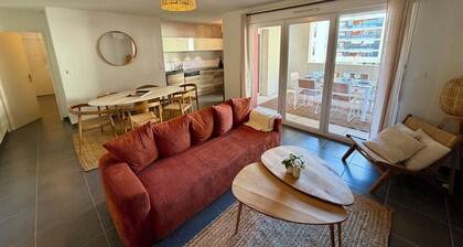T4 moderne 7 pers. avec terrasse & parking â Plage Ă 10 min Ă pieds