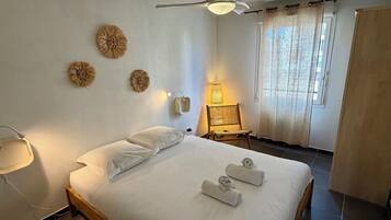 3 bedrooms, WiFi, bed sheets