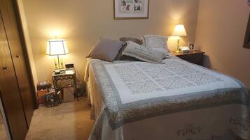 6 bedrooms, free WiFi, bed sheets