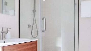 Shampoo, toilet paper