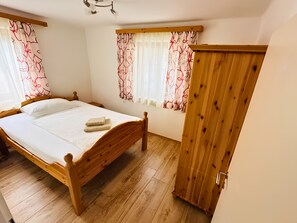 4 bedrooms, iron/ironing board, WiFi, bed sheets - maINZ - charm meets cordiality (Stadl an de Mur)