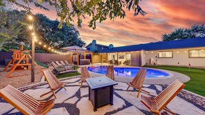 Pool - Paradise Pool, FirePit, HotTub, Mini Golf, BBQ (San Antonio)